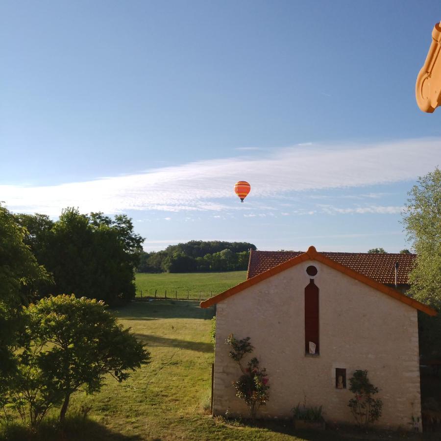 Villa Au Repos Des Elfes Braye-sous-Faye Exterior foto